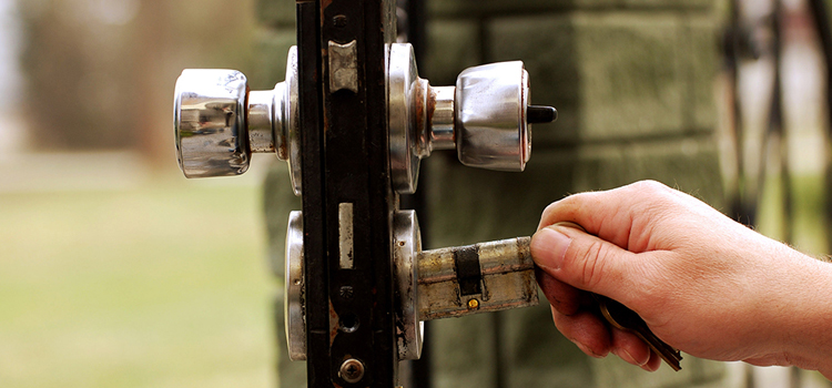 front door latch repair La Habra Heights